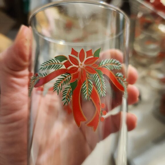 Vintage Anchor Hocking Poinsettia & Ribbons 15 oz. Iced Tea Drinking Glasses - Picture 2 of 4